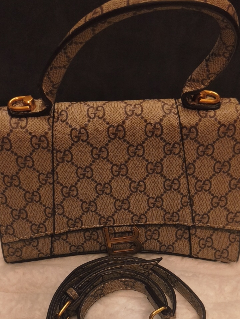 Pre-owned Gucci Brown GG Supreme Top-Handle Shoulder Bag with Gold Hardware